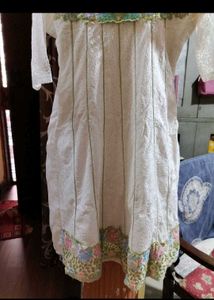 Floral Embroidered Kurta