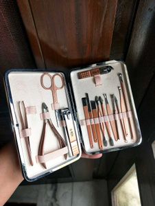 Manicure &amp; Pedicure Kit