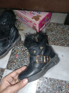 Kids Black Winter Boots