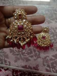 Elegant Red Earrings
