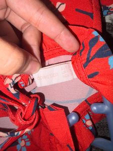 Zara bust 30 Floral Ruffle Top