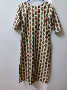 Stylish Kurti + 2 Pair Earrings 🌸