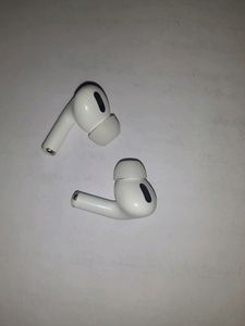 TWS Airbuds Ka Only Buds Available