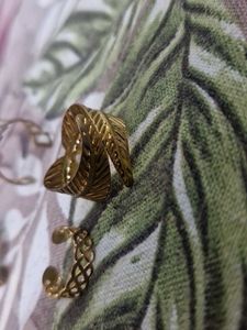 6 Pcs Vintage Gold Tone Ring Set