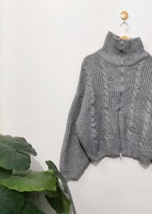 Chunky Cable Knit 🧶