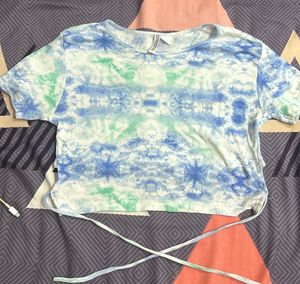 H&M Divided Tie-Dye Crop Top