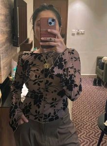 SAVANA SHEER TOP