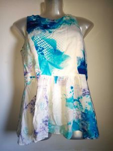 🎁Buy 1, Get 1 Free🎁Abstract Print Top Size small