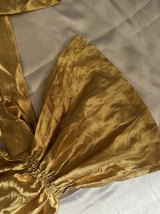 Beautiful golden bow top🫶