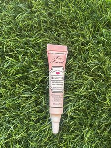 Too Faced Hangover Primer