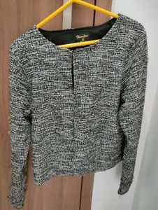 Chic Tweed Jacket 🧥