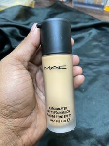 MAC Matchmaster SPF 15 Foundation
