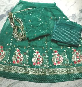 Rajputi Poshak