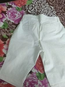30 Rs Off....New White Branded Shorts