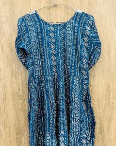 Bandhani-Style Kurti with White Embroidery
