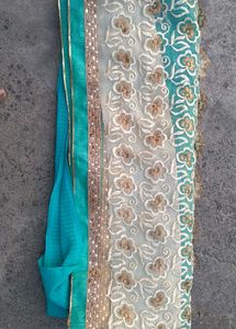 Woman Saree New Hai