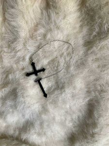 Cross Dangle Earcuff