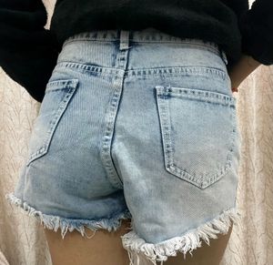 New unused URBANIC Solid Women Denim Shorts
