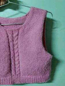 Huge Discount. Cropped Woollen Vest 🌸✨