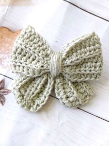 Handmade Crochet Bow Hair clip