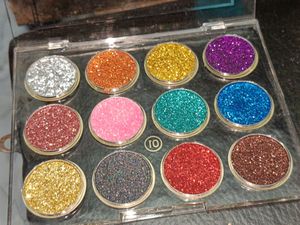 Mars Glitter Palette