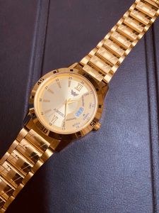 Abrexd Gold Watch| Matte dial with Date function|