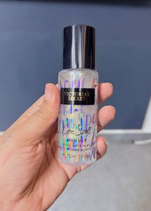 Victoria Secret glitter Mist