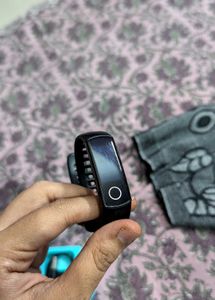 Honor Band 4 With Original Charger And Box