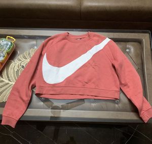 *Offer* Nike Swoosh Cropped Sweatshirt