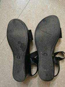 New Black Fabric Strap Sandals