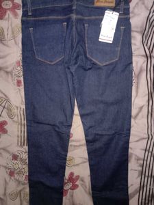 Dark Wash Denim Jeans✨.    NEW PIECE.NEVER WORN🔥