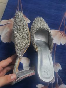 silver pearls heels size6 TODAY SALE🎊
