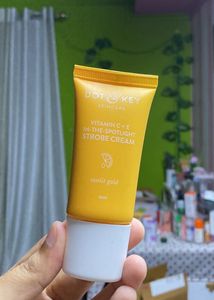 Dot &amp; Key Vitamin C + E Strobe Cream