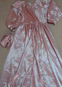 LONG SLEEVES SATIN GOWN