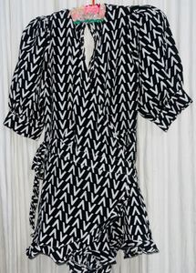 Chic Monochrome Printed Jumpsuit
