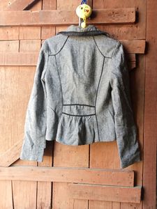 Trendy Women Short Blazer For Winter