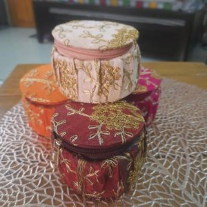 Anguri Matki Shape Jewelry/bangle Box