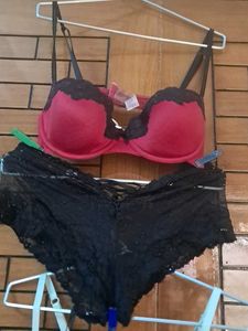 Combo Of  Six Branded   Like New  Bra N Panty