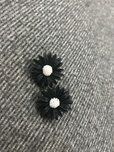 Black Sunflower Earring