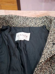 Elegant Grey wollen trench Coat