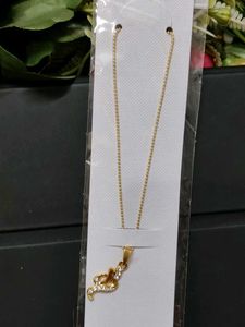 Gold Pendant Necklace