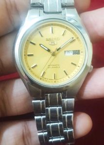 Seiko 5 Automatic Watch - Vintage Style