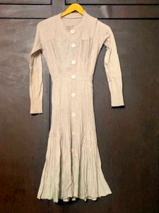 LIGHT BEIGE WOOLEN DRESS