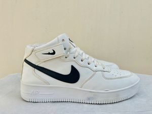 NIKE Airforce 1 Mid High ( Bulls Unisex Edition ) Shoes Available
