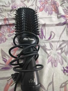 Alan Truman Blow Brush Styler