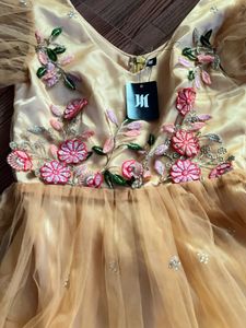 Dreamy floral gown 🌻