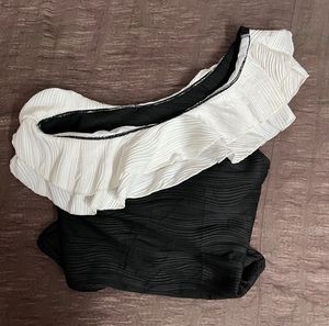 Chic One-Shoulder Ruffle Swimsuit