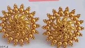 Combo of 3 Golden Stud Earrings