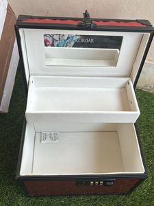 Colorbar Vanity Box