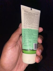 2% Niacinamide Glow Sunscreen